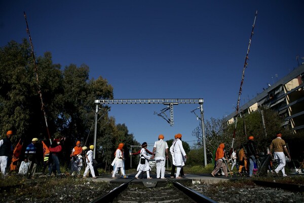 39 φωτογραφίες απ' τη μεγάλη γιορτή των Ινδών στην Αθήνα