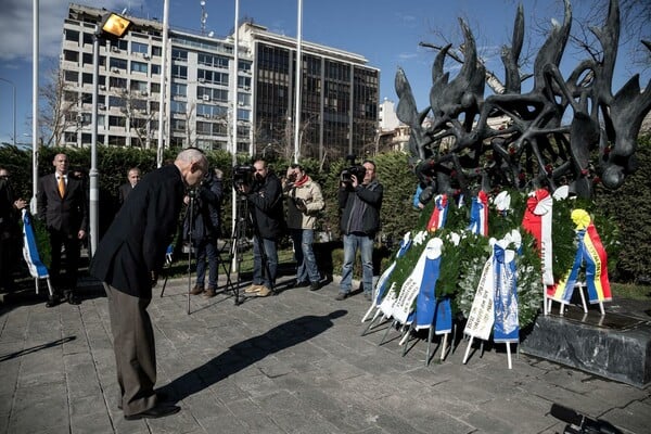  Η συγκλονιστική ιστορία της εξολόθρευσης των Εβραίων της Θεσσαλονίκης 