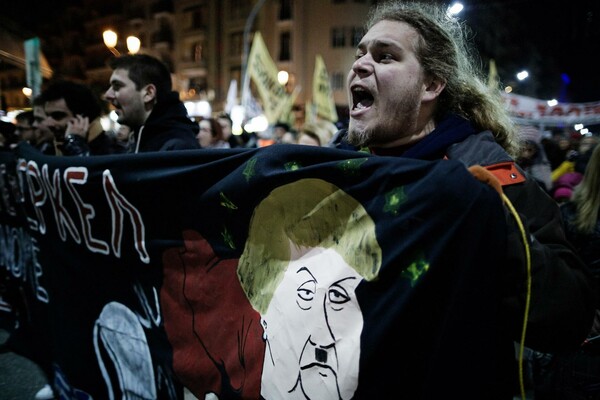 27 φωτογραφίες απ' την διαδήλωση στον Λευκό Πύργο