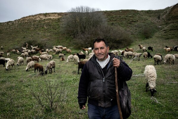 «Τίτλοι τέλους» για τη μακαριότητα της ελληνικής επαρχίας;