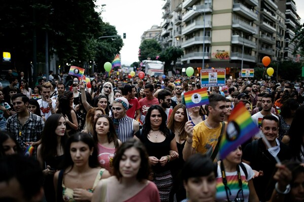 25 πολύχρωμες φωτογραφίες από το Pride της Θεσσαλονίκης