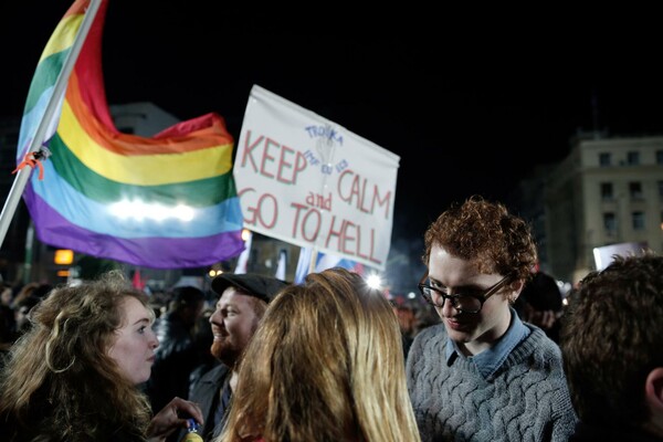 Oι πανηγυρισμοί του ΣΥΡΙΖΑ στα Προπύλαια