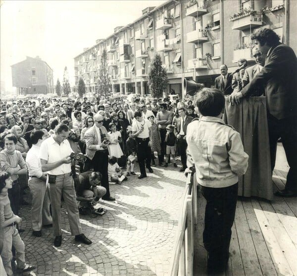 Το 1967 εκδηλώνεται το Πραξικόπημα των Συνταγματαρχών 