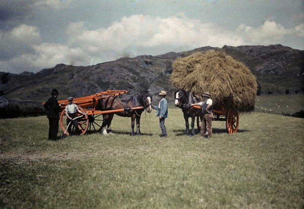 Mέρες στον ήλιο, στην Αγγλία του 1928 μέσα από σπάνιες, έγχρωμες φωτογραφίες