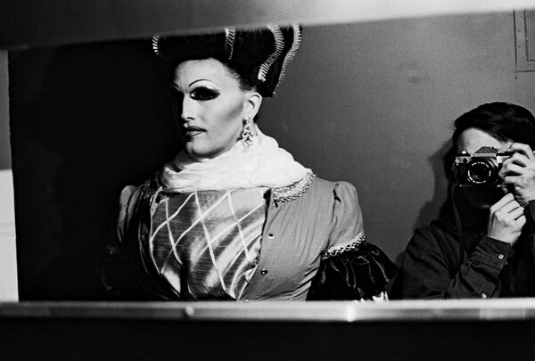 Καταγράφοντας την underground drag κοινότητα της Ουάσινγκτον σε φιλμ άσπρο-μαύρο