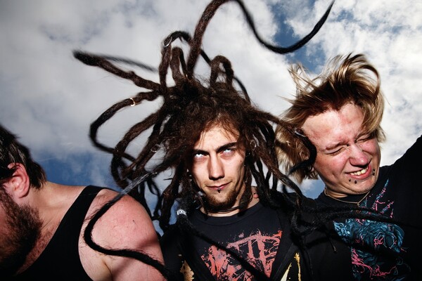  Headbangers in excelsis