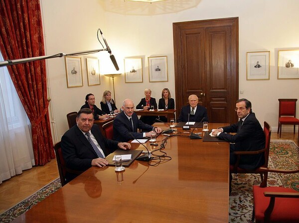 Η άνοδος και η πτώση του Κάρολου Παπούλια 