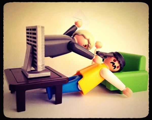 Η ελληνική τραγωδία με playmobil