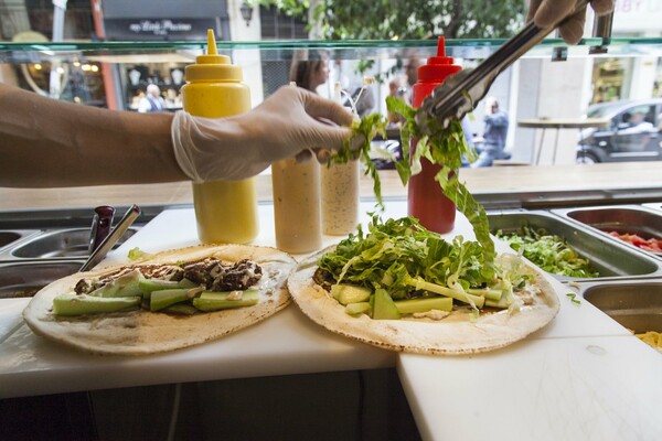 Νέο street food στο κέντρο