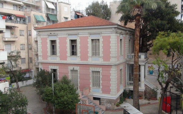 Στην Αθήνα μπορείς να δεις τα πιο όμορφα κτήρια