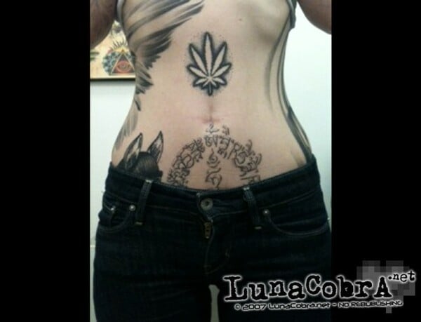 Αφαίρεση αφαλού! Το πιο wtf body modification