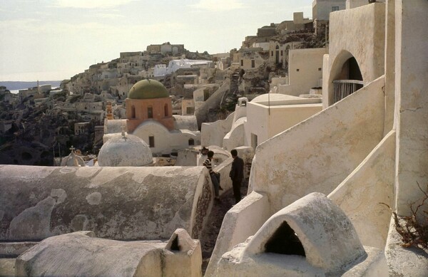 Kι όμως, ο Kessel δεν φωτογράφησε μόνο πτώματα στους δρόμους της Αθήνας