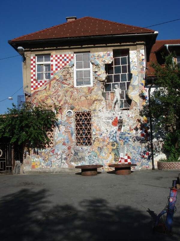 Metelkova Mesto. Μια χαρούμενη, χαοτική συνοικία στο κέντρο της Λουμπλιάνας