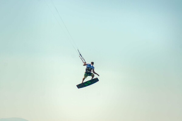 40 φωτογραφίες από το φετινό Φεστιβάλ Kite & Wind Surf σε ένα μικρό ψαροχώρι, έξω απ΄τη Λαμία