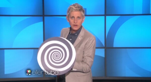 Mόνο η DeGeneres θα μπορούσε να απαντήσει έτσι σε άρθρο που την κατηγορεί για gay ατζέντα
