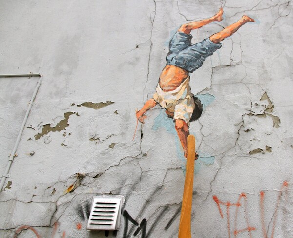 H συναρπαστική τέχνη του Ernest Zacharevic