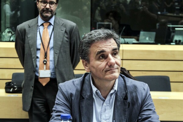 17 φωτογραφίες από την πρώτη του Τσακαλώτου