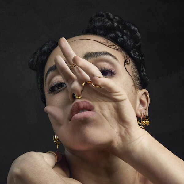 Τα καινούρια βίντεο της FKA Twigs για το νέο της EP