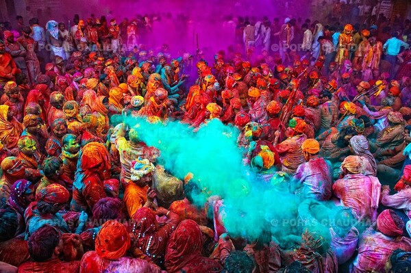 20 φωτογραφίες από την θεαματική Γιορτή Χρωμάτων στην Ινδία
