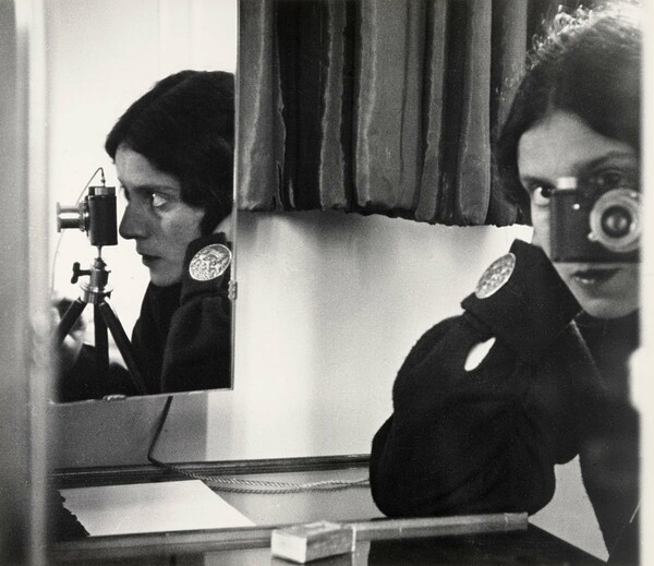  Ίλσε Μπίνγκ, αυτή είναι η βασίλισσα της Leica