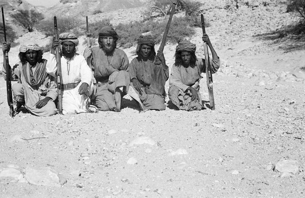 Wilfred Thesiger: Ο άνθρωπος που διέσχισε πρώτος την έρημο της Αβησσυνίας και κατέγραψε τη ζωή στα έλη της Μεσοποταμίας