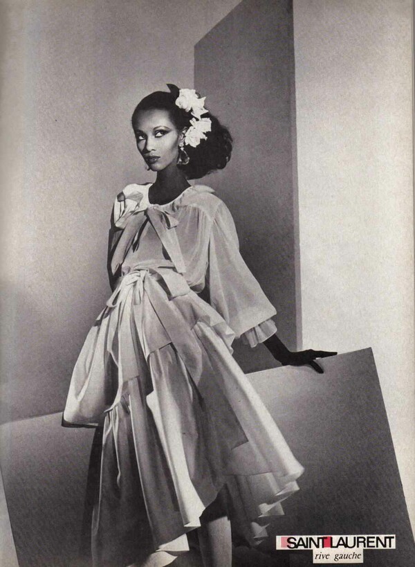 60 χρόνια Ιμάν: 20 υπέροχες φωτογραφίες του μοντέλου απ' τη Σομαλία που άλλαξε τον κόσμο της μόδας 
