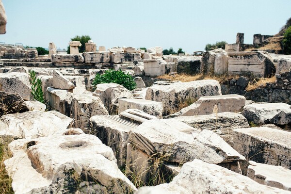  Μια ζεστή μέρα πήγαμε στο μουσείο της Ελευσίνας