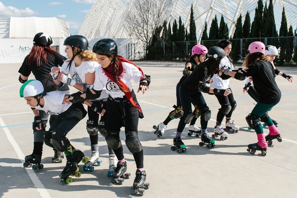 Girl Power! Συναντήσαμε την πρώτη ομάδα Roller Derby της Ελλάδας