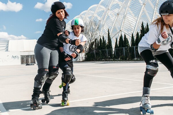 Girl Power! Συναντήσαμε την πρώτη ομάδα Roller Derby της Ελλάδας