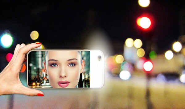  Ένα κάλυμμα iPhone για τέλεια selfies