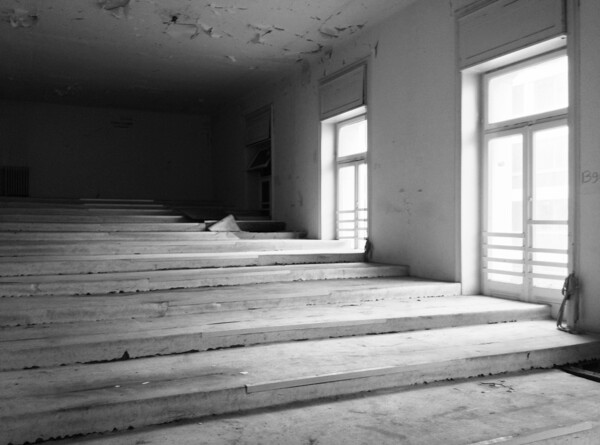 Μπάγκειον. Μέσα στην κοιλιά του κήτους.