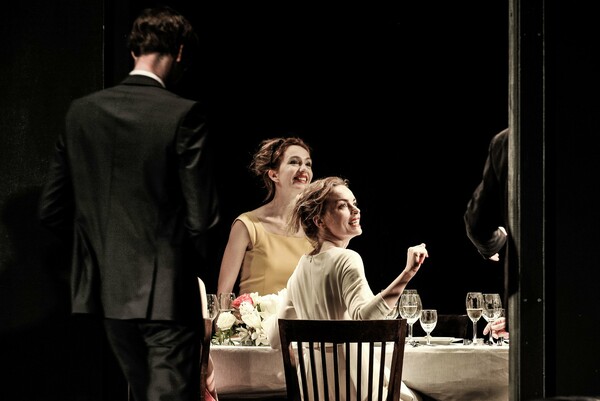 Οι Μικρές Αλεπούδες του θεάτρου Schaubühne έρχονται στην Αθήνα