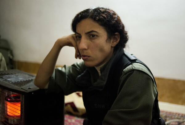 Oι γυναίκες που πολεμούν για να σώσουν τις οικογένειες από τον ISIS