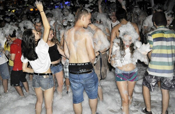 Let’s get foam beach edition