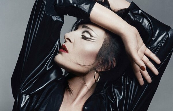 Άκουσε το νέο τραγούδι της Siouxsie Sioux μετά από 8 χρόνια