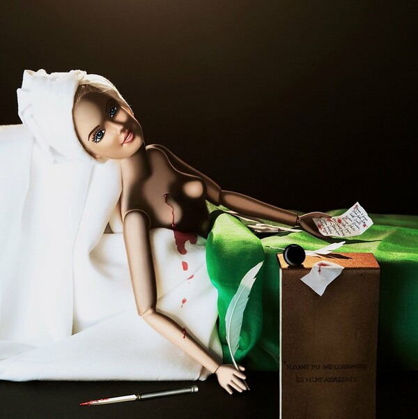 H Barbie εισβάλει σε κλασικούς πίνακες