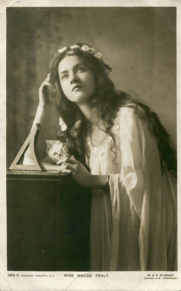 Ποια ήταν η καλλονή Maude Fealy;