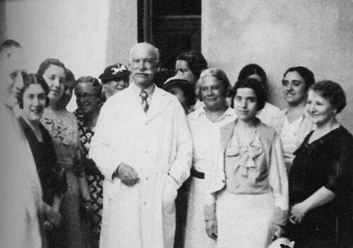 Το 1958 πεθαίνει ο Νίκος Τσελεμεντές