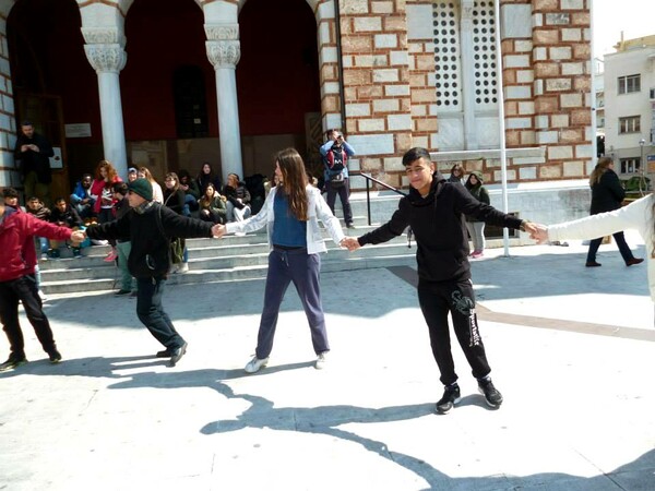 «Ήθελα να φύγω από την Ελλάδα, ακόμα και παράνομα. Όταν ήρθαμε στο Πανεπιστήμιο, άλλαξα γνώμη» 