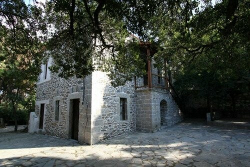 Σινεμά στο διατηρητέο παραδοσιακό οικισμό του Παρθενώνα
