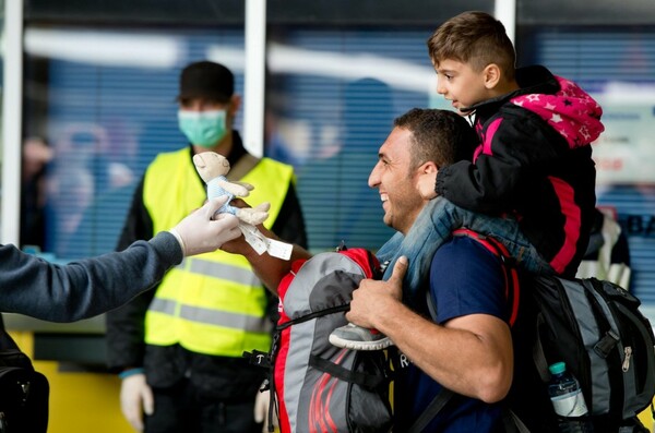 «Θέλουμε να τους πάρουμε στα σπίτια μας»