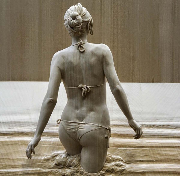 Τα εκπληκτικά αληθοφανή γλυπτά του Peter Demetz