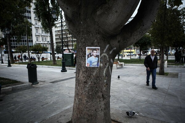 11 σημαντικά πράγματα που γράφτηκαν στο Facebook για το θάνατο του Βαγγέλη