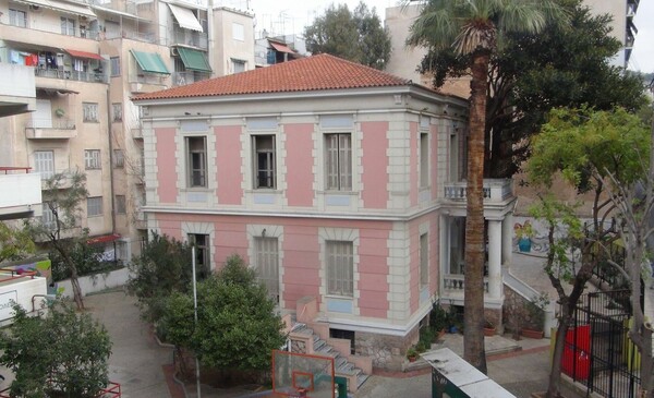 Στην Αθήνα μπορείς να δεις τα πιο όμορφα κτήρια