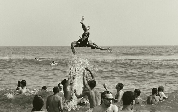 Τα μοναδικά καλοκαίρια του '70 στην πιο πολυσύχναστη παραλία του κόσμου