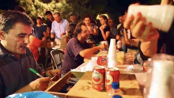 Ο Τσακαλώτος, τουλάχιστον, ξέρει να κάνει ταμείο