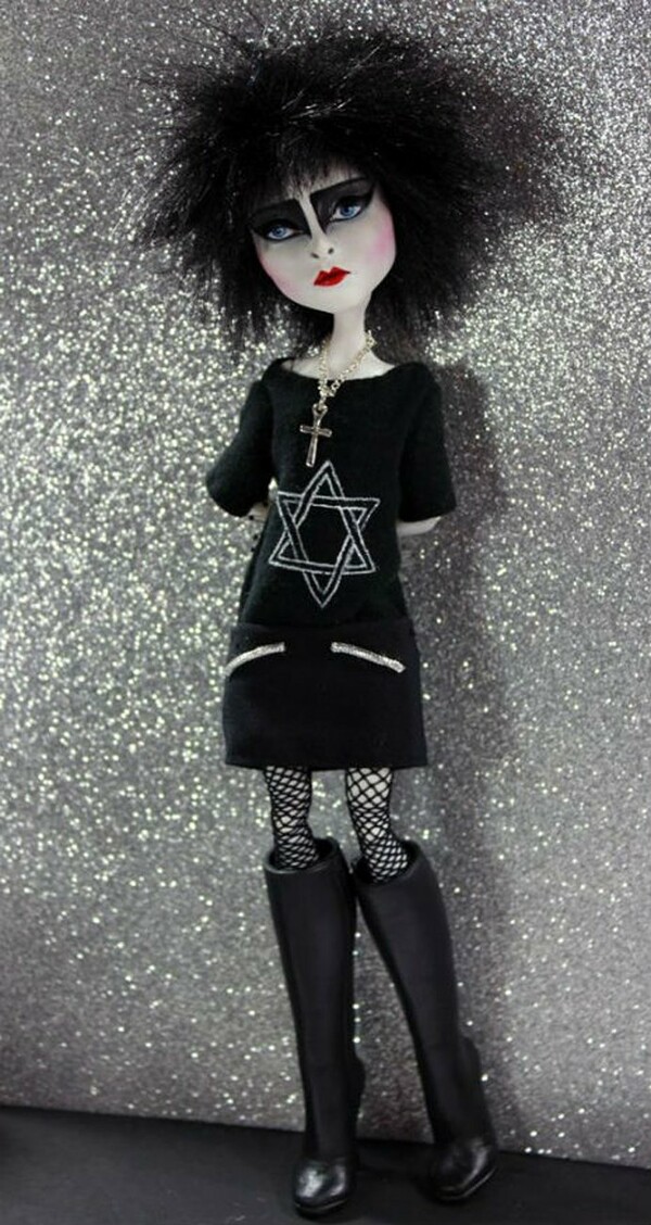 Η Siouxsie Sioux είναι κούκλα!