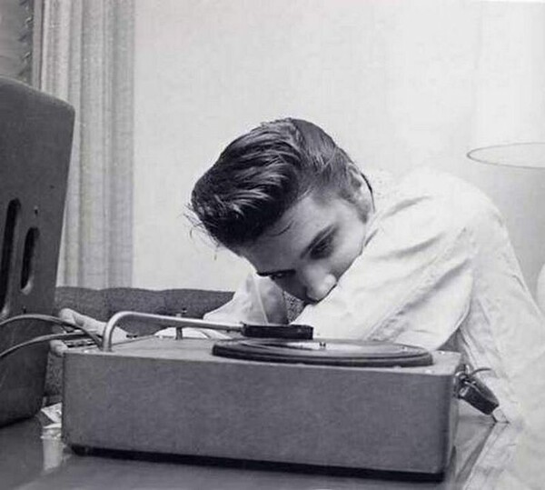 Για τα γενέθλια του Elvis