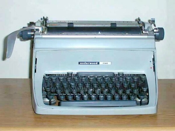 15 παλιές συσκευές που θυμίζουν άλλες εποχές...