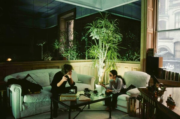 Σπάνιες φωτογραφίες της Yoko Ono και του John Lennon, λίγους μήνες πριν τη δολοφονία του